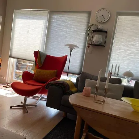 Apartment Flott Rekkehus, Leies Ut Til Ons